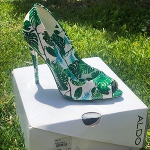 Green Leaf Stilettos